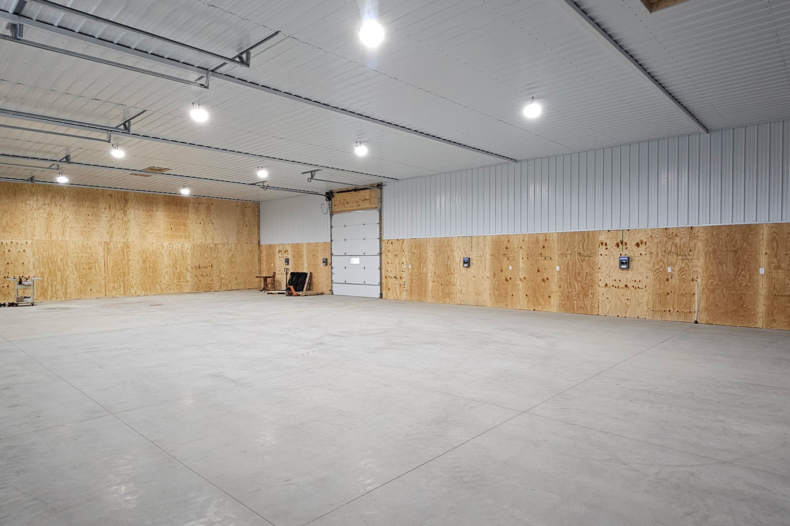 Updated side angle of Buckeye Flex Space commercial suites and parking lot